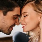 როგორ აიძულო მამაკაცი შენზე იფიქროს — 4 მეთოდი | შენი ჰოროსკოპი