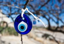 მარტივი რიტუალი ეზოტერიკოსებისგან — როგორ გავთავისუფლდეთ ავი თვალისგან